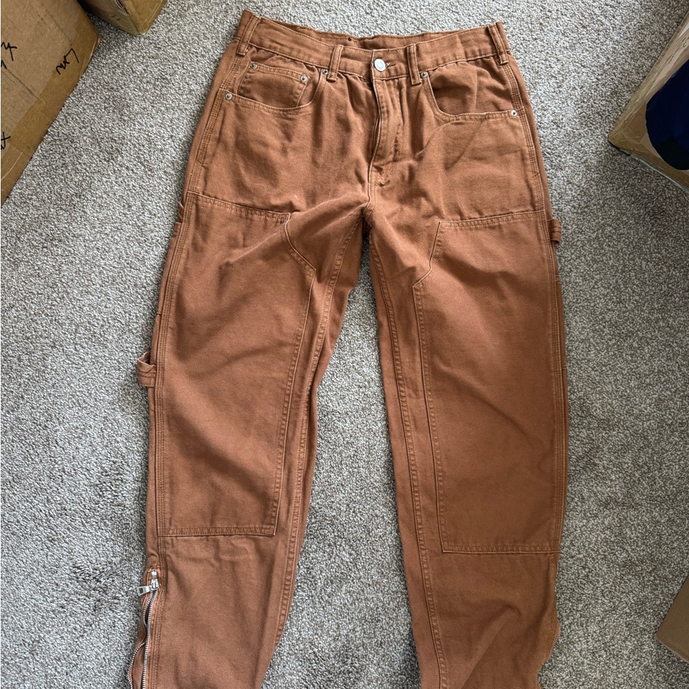 Brown double knee